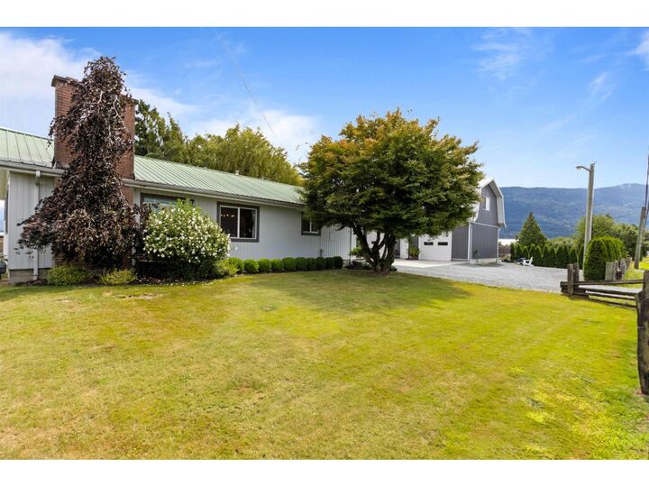 Photo de la propriété: 5702 Sumas Prairie Road BC V2R 4N6