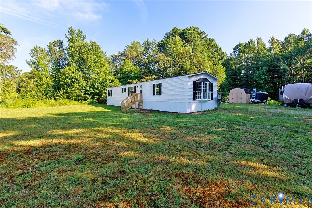 Property Photo:  12521 Rolfe Highway  VA 23883 