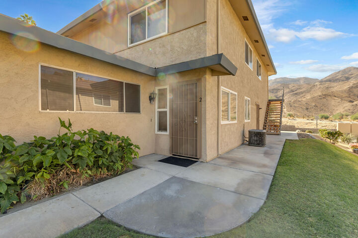 Property Photo: 72592 Edgehill Drive 2 CA 92260