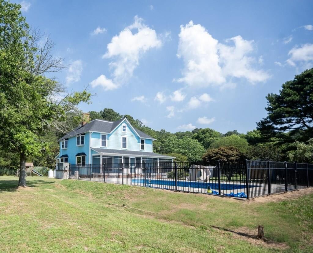 Property Photo:  27220 Baylys Neck Rd  VA 23301