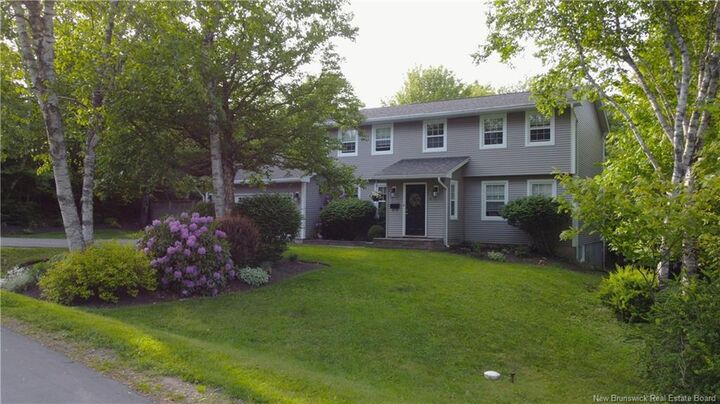 Photo de la propriété: 17 Crestline Road NB E2H 1C5