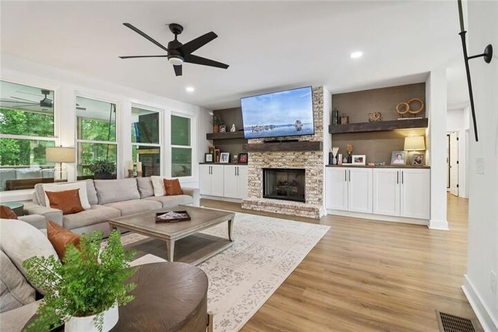 Property Photo:  2131 May Court  GA 30549 