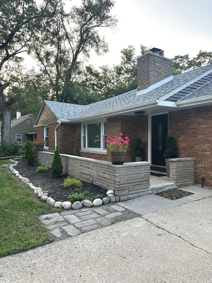 Property Photo: 2100 Crest Road IN 46408
