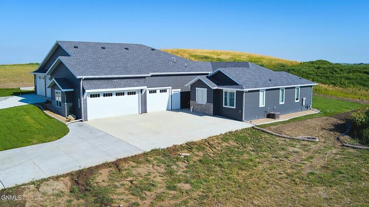 2020 Prairie Hawk Drive  Bismarck ND 58503 photo
