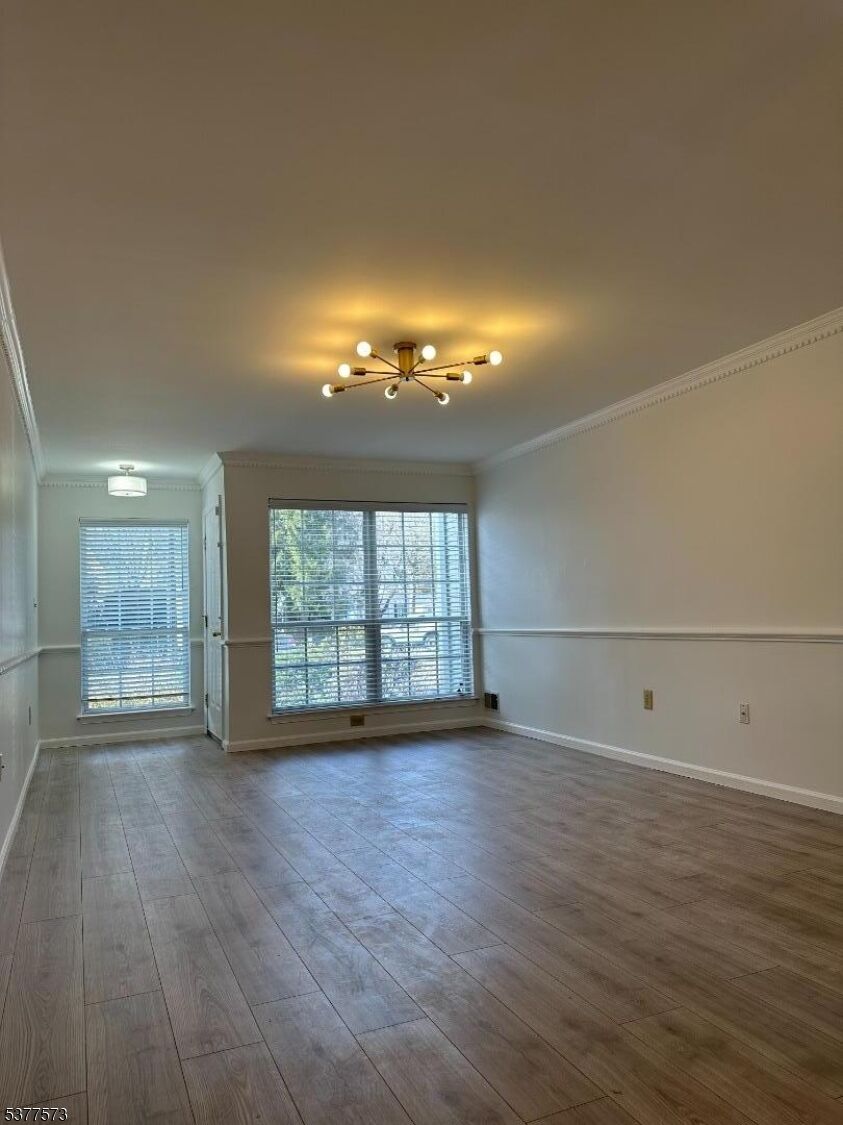 Property Photo:  55 Heritage Ct  NJ 07082 