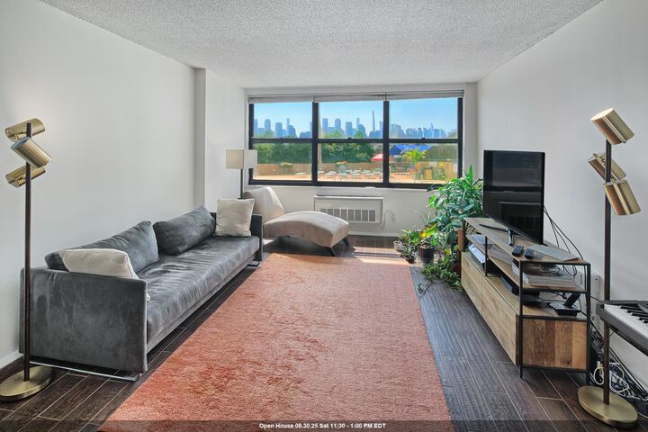 7004 Blvd East 2E  Guttenberg NJ 07093 photo