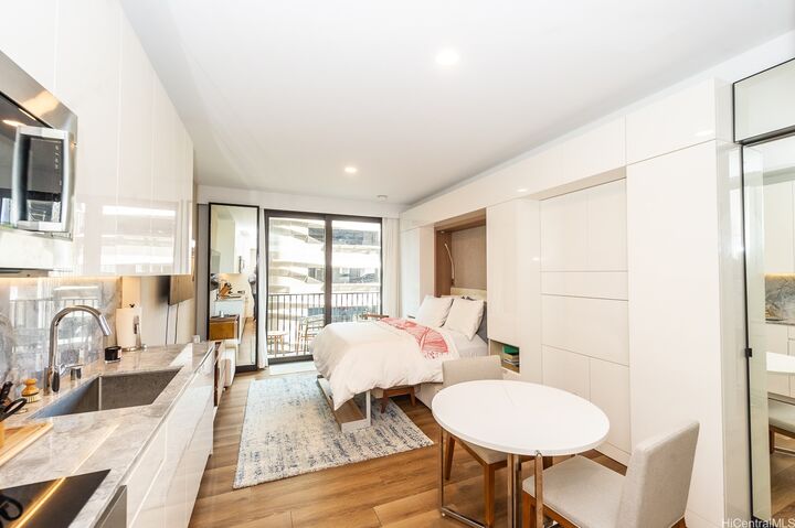 Property Photo:  987 Queen Street 606  HI 96814 
