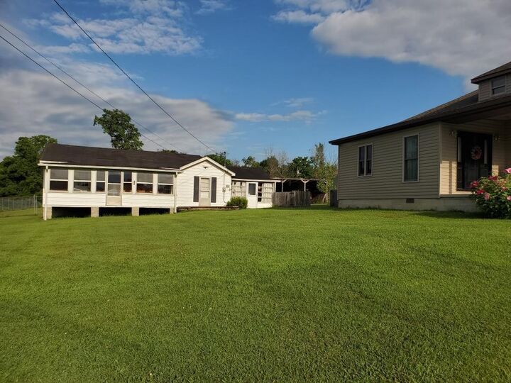 Property Photo:  41 Blue Hall Road  KY 41164 