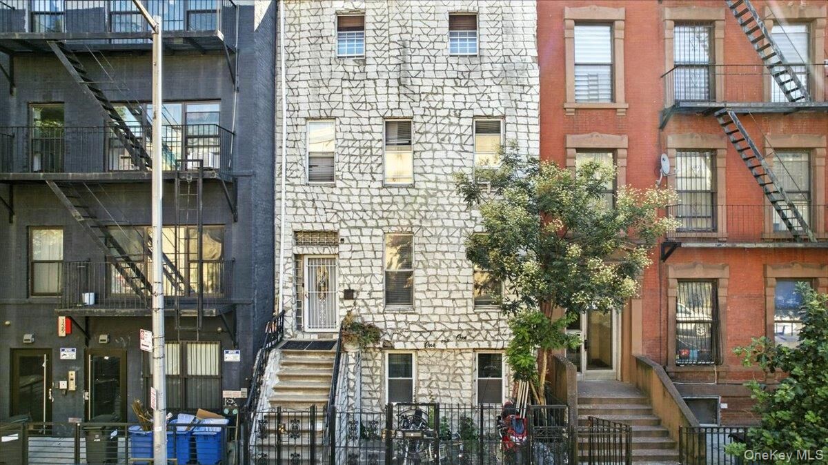 Property Photo:  141 Marcus Garvey Boulevard  NY 11206 