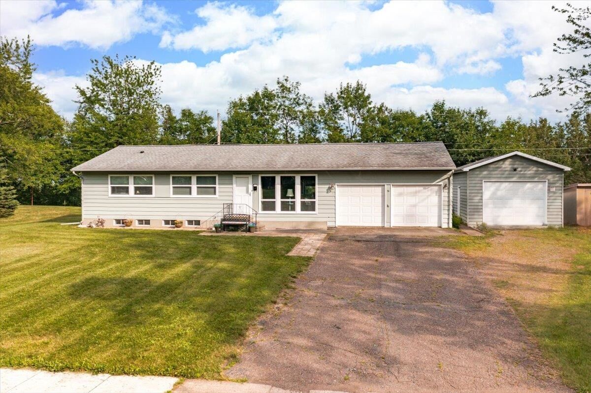 Property Photo: 36 Arthur Cr MN 55614