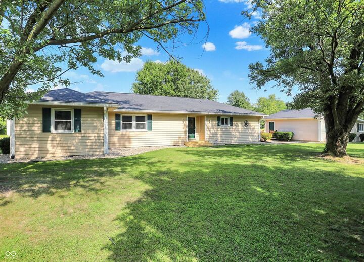 Property Photo:  10624 E 97th Street  IN 46037 