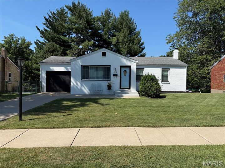 319 Lindenwood Boulevard  Alton IL 62002 photo