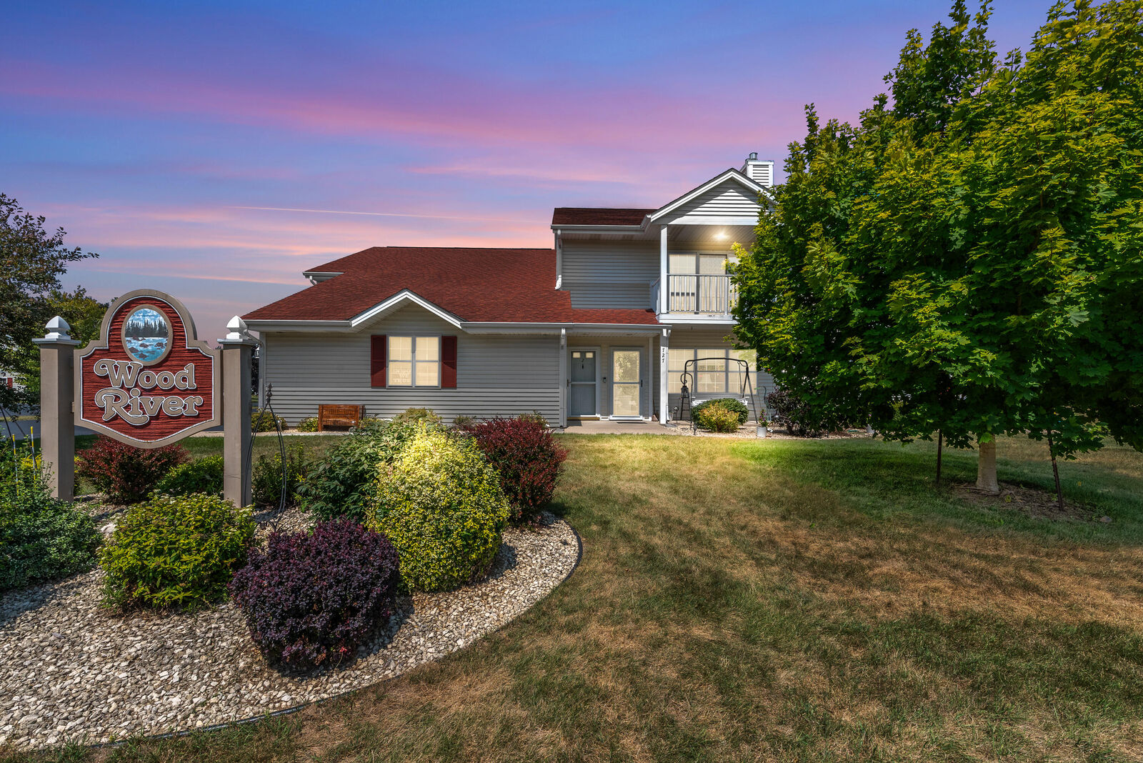 Property Photo: 727 Wood River Ct 2 WI 53095