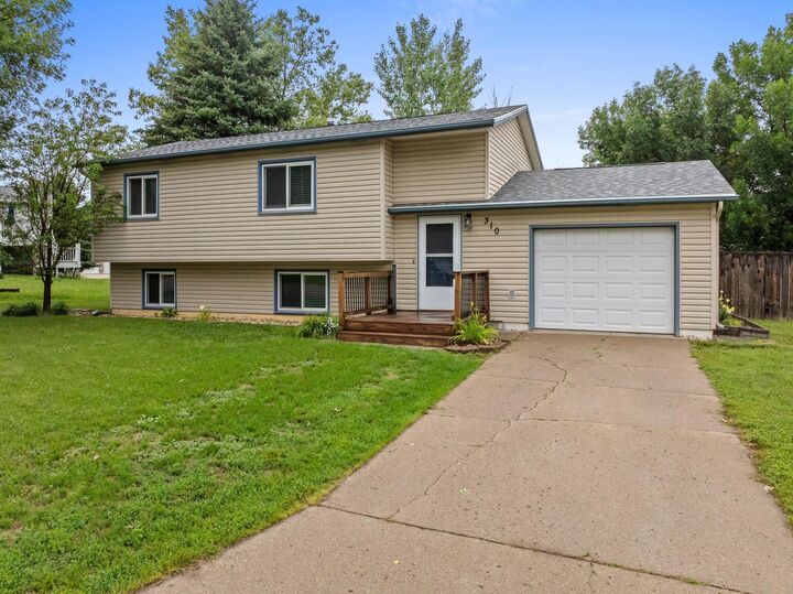 Property Photo:  310 Durango Dr  ND 58722 