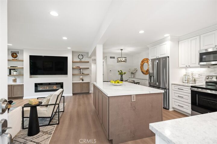 Property Photo:  476 Calle Cadiz A  CA 92637 