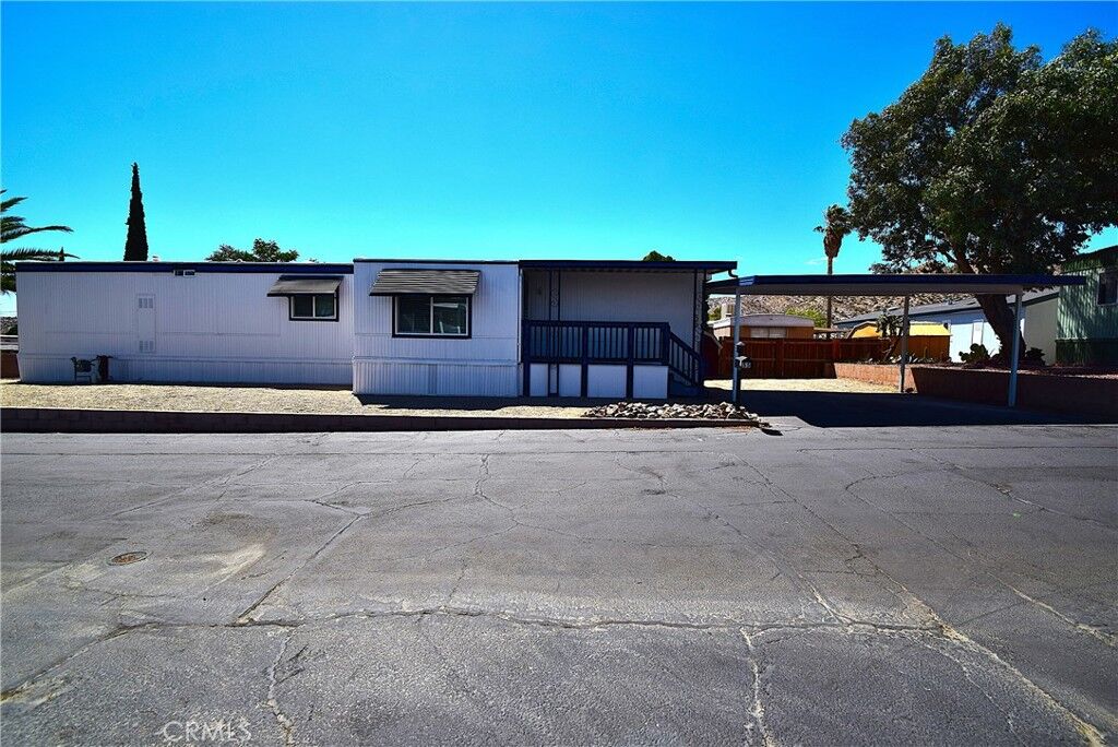 Property Photo: 55524 Yucca Trail 55 CA 92284
