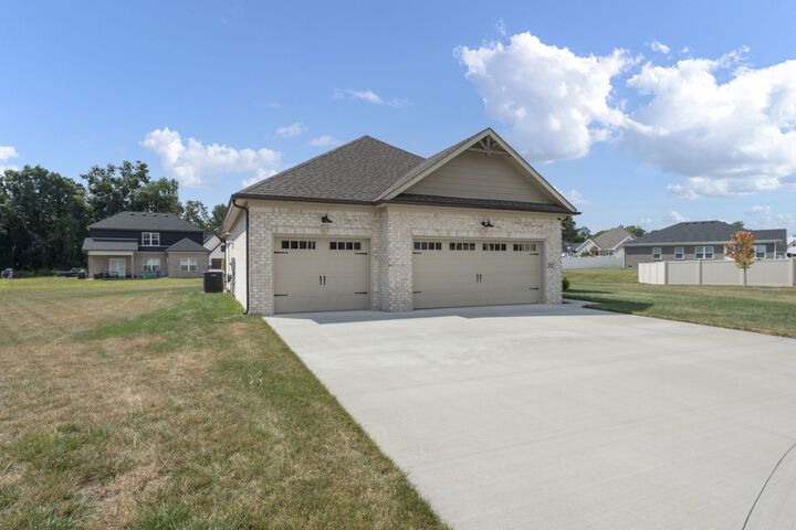 Property Photo: 312 Olympia Ct KY 42103