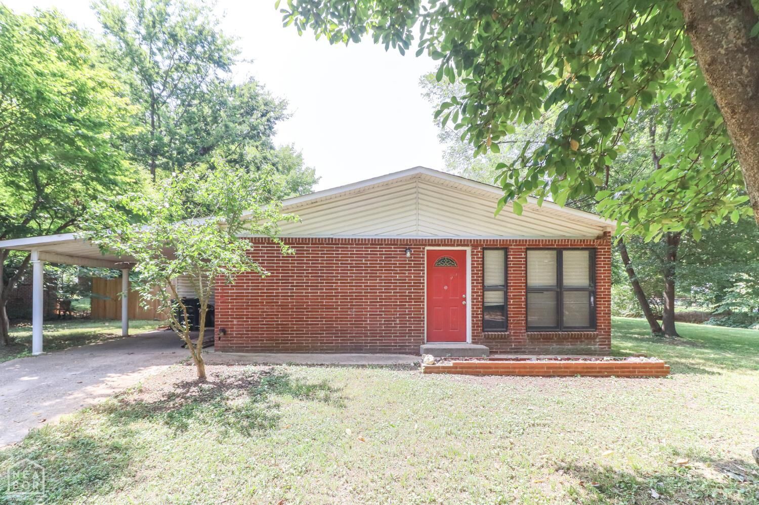 Property Photo: 2301 Glenwood AR 72401