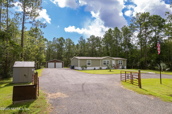 Property Photo:  10660 Baylor Avenue  FL 32145 