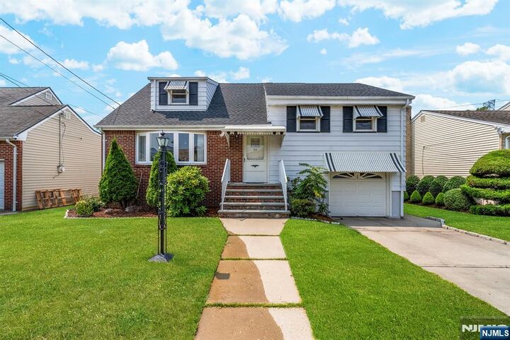 23 Bogle Avenue  North Arlington NJ 07031 photo