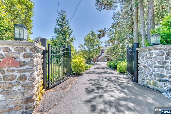 84 Highview Avenue  Nanuet NY 10954 photo