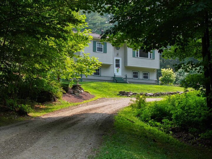 495 Browns Trace  Jericho VT 05465 photo