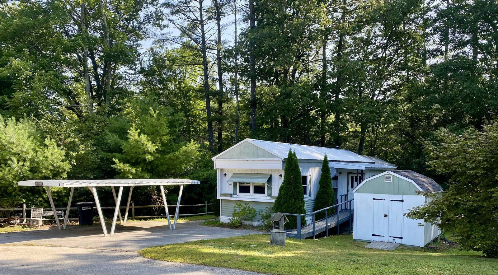 Property Photo: 9 Archer Circle NH 03234