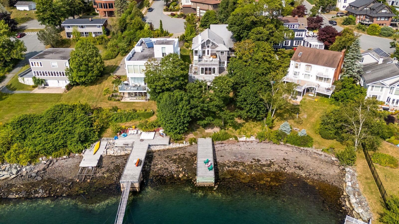 Property Photo: 5954 McCulloch Court NS B3H 4S9