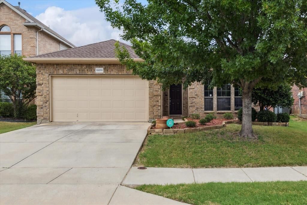 Property Photo: 10076 Bull Run TX 76177