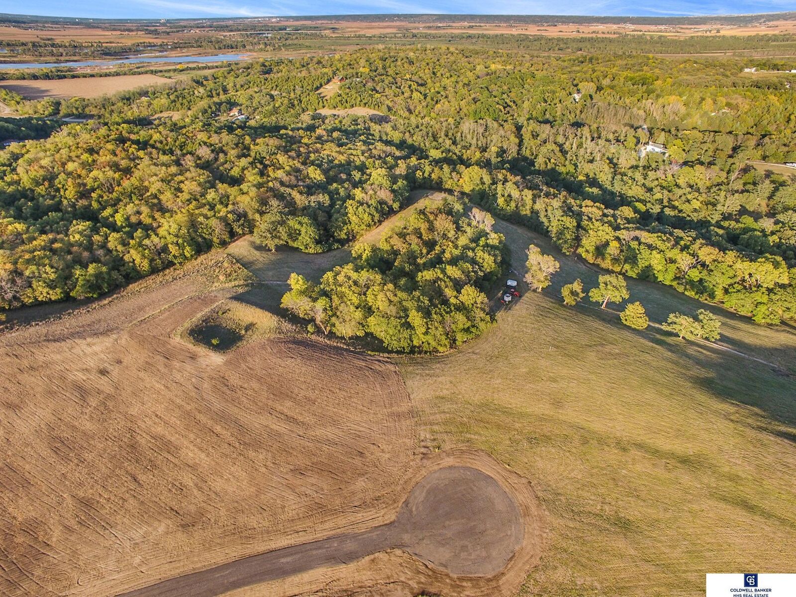 Property Photo:  18003 Club View Drive Lot 4  NE 68048 