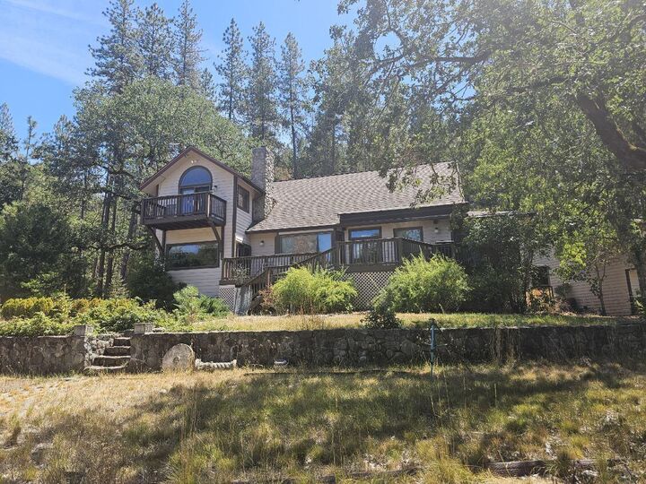 Property Photo:  4299 Old Ferry Road  OR 97539 
