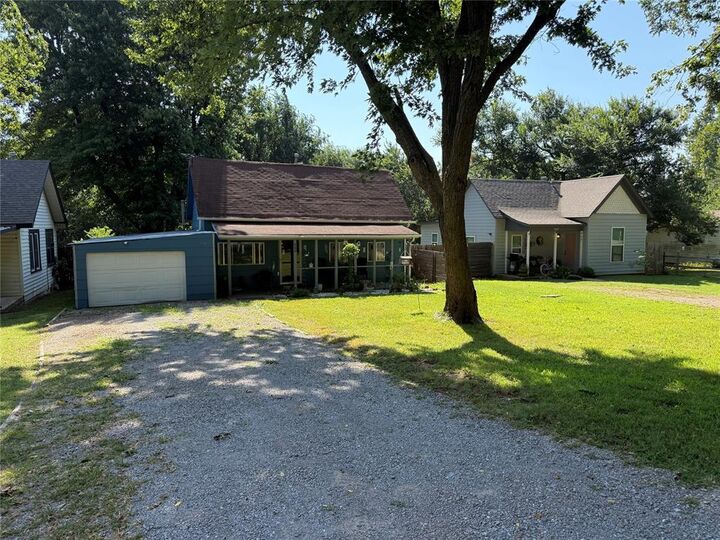 Property Photo: 505 S 6th Street OK 73068