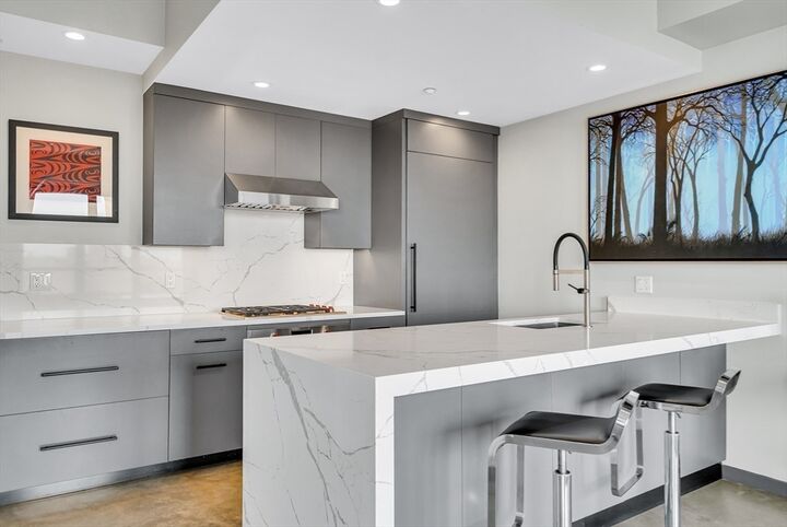 Property Photo: 40 Fay St 704 MA 02118