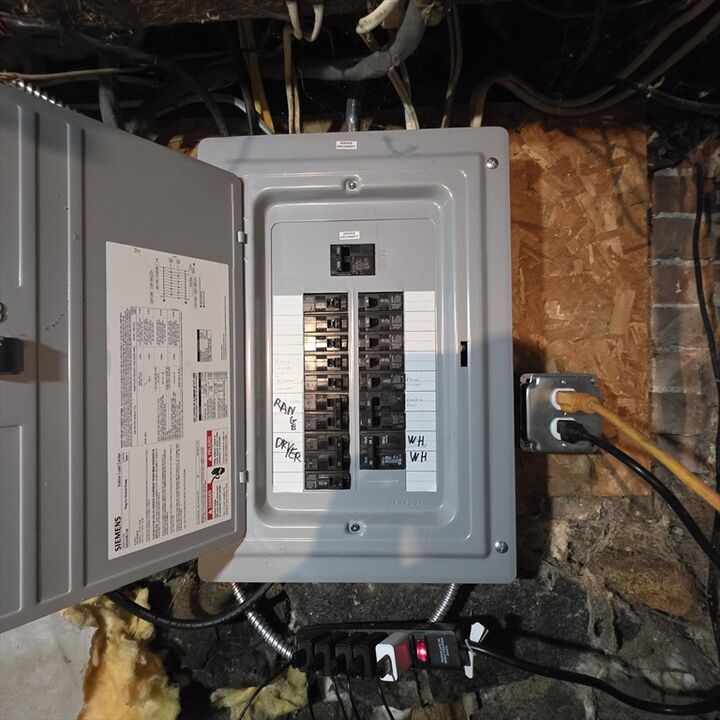 Property Photo: 3162-3164 High St MA 01069