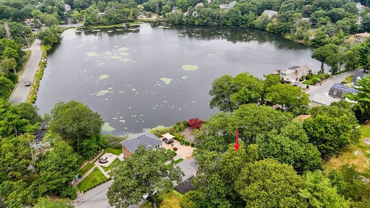 Property Photo:  15 Shore Rd  MA 01906 
