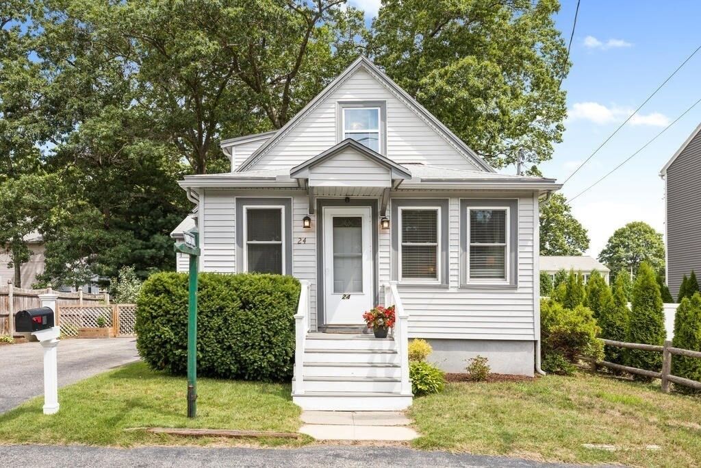 Property Photo:  24 Wightman Road  MA 01876 