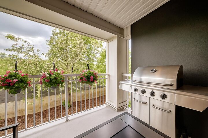 Property Photo:  35 Richard Court SW 241  AB T2E 7N9 