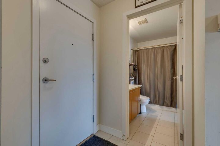 Property Photo:  35 Richard Court SW 450  AB T3E 7N9 