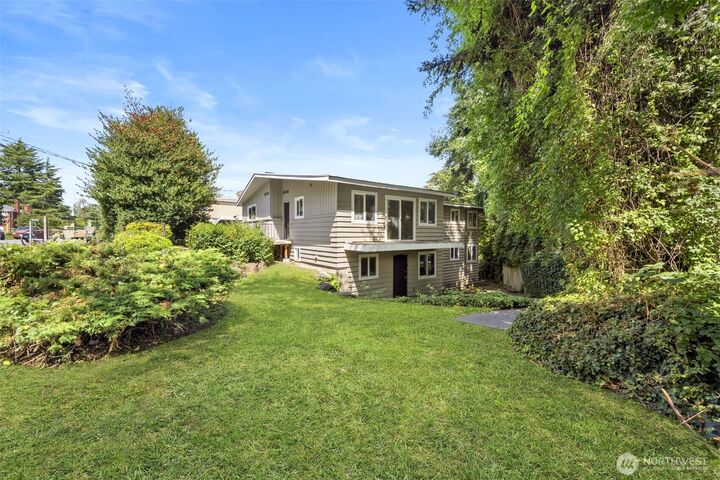Property Photo: 9528 9th Avenue NW WA 98117