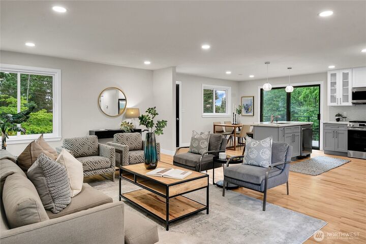 Property Photo: 22039 S 16th Avenue WA 98198