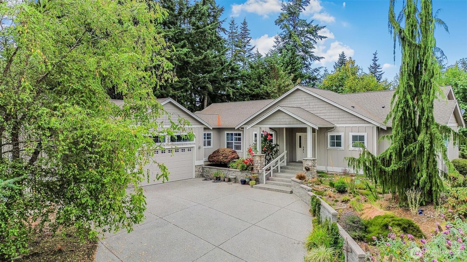 Property Photo: 941 Cambell Street WA 98282