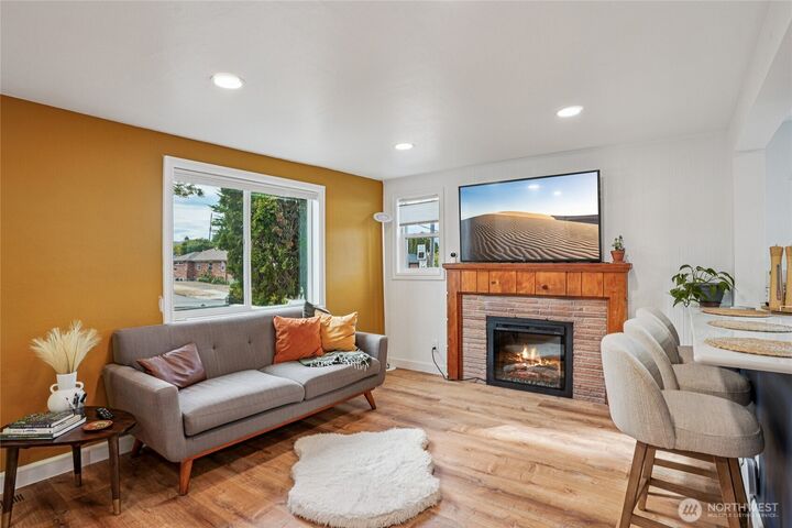 Property Photo: 6902 35th Avenue SW WA 98126