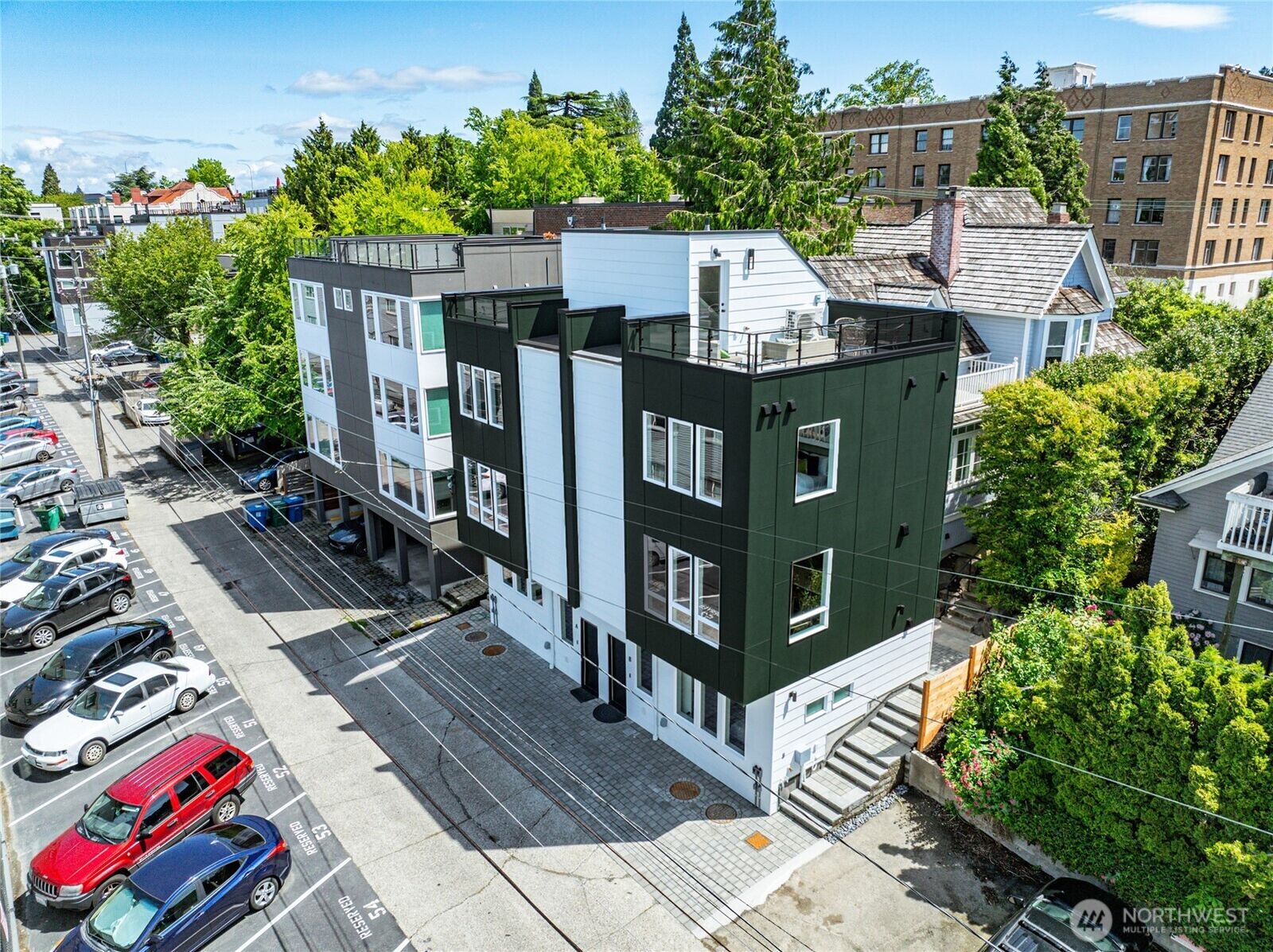 Property Photo: 2817 Franklin Avenue E A WA 98102