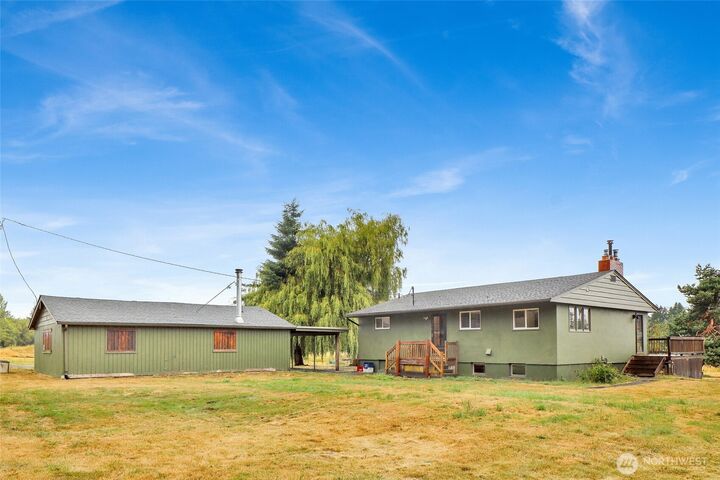 Property Photo: 4516 Lincoln Road WA 98230