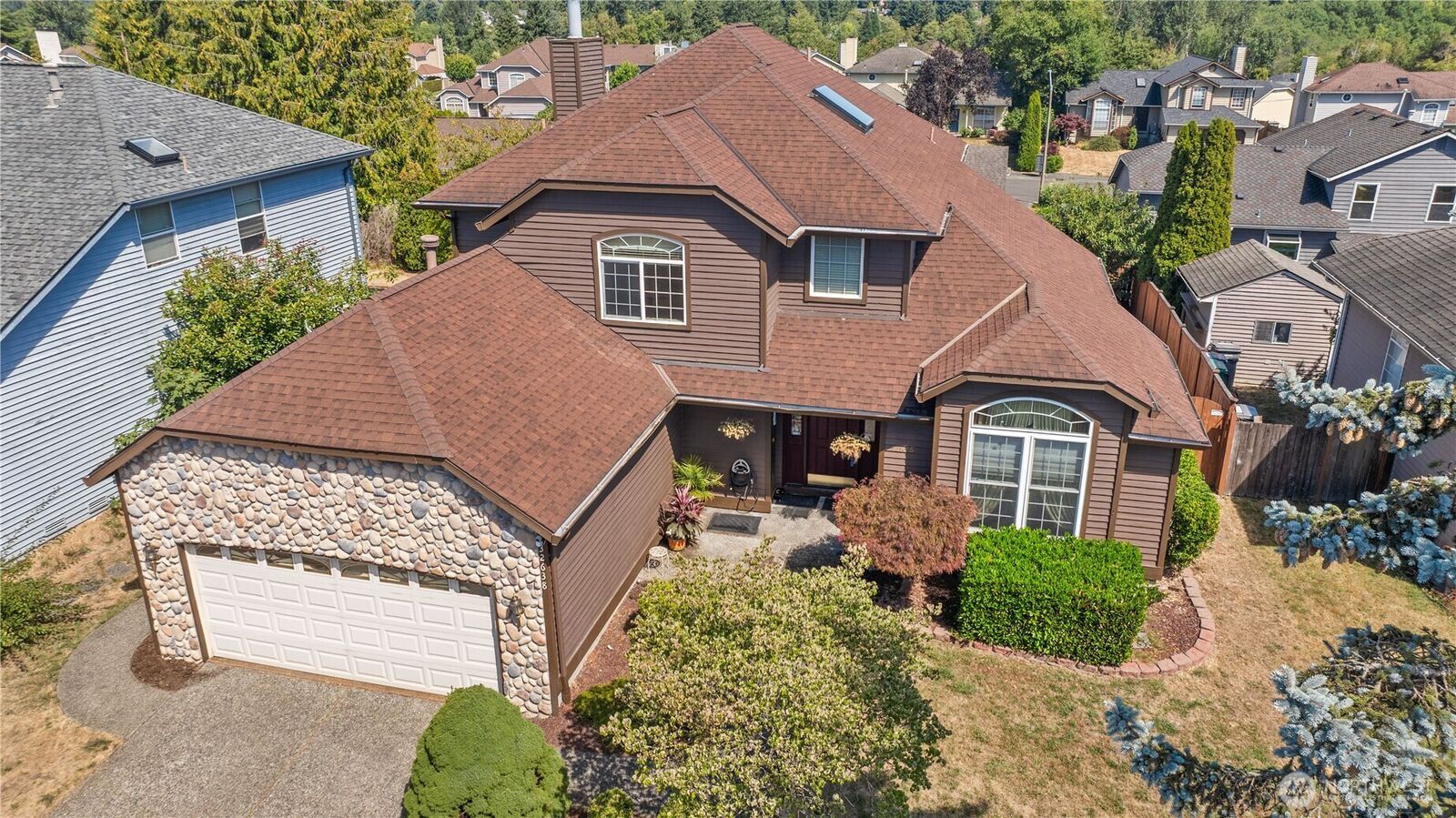 Property Photo: 32638 20th Ave SW WA 98023
