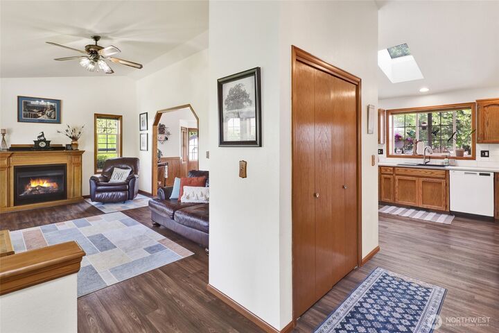 Property Photo: 1048 Edgewater Lane WA 98264