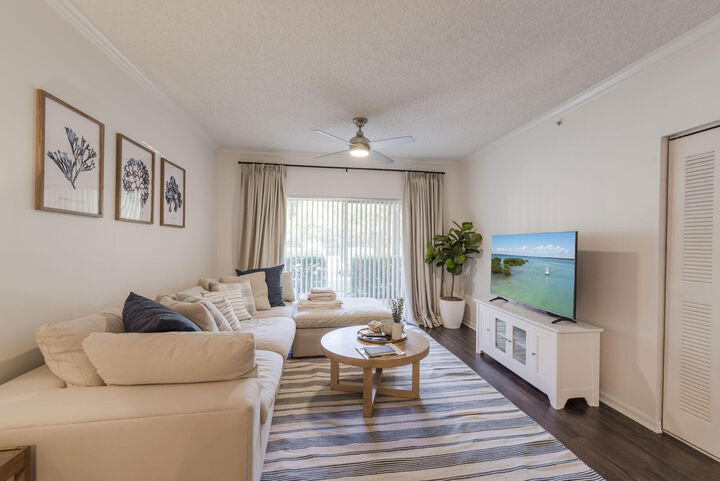 Property Photo:  3117 Tuscany Way  FL 33435 