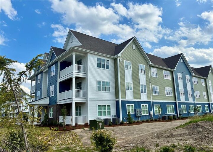1720 Vankar Drive #304  Virginia Beach VA 23456 photo