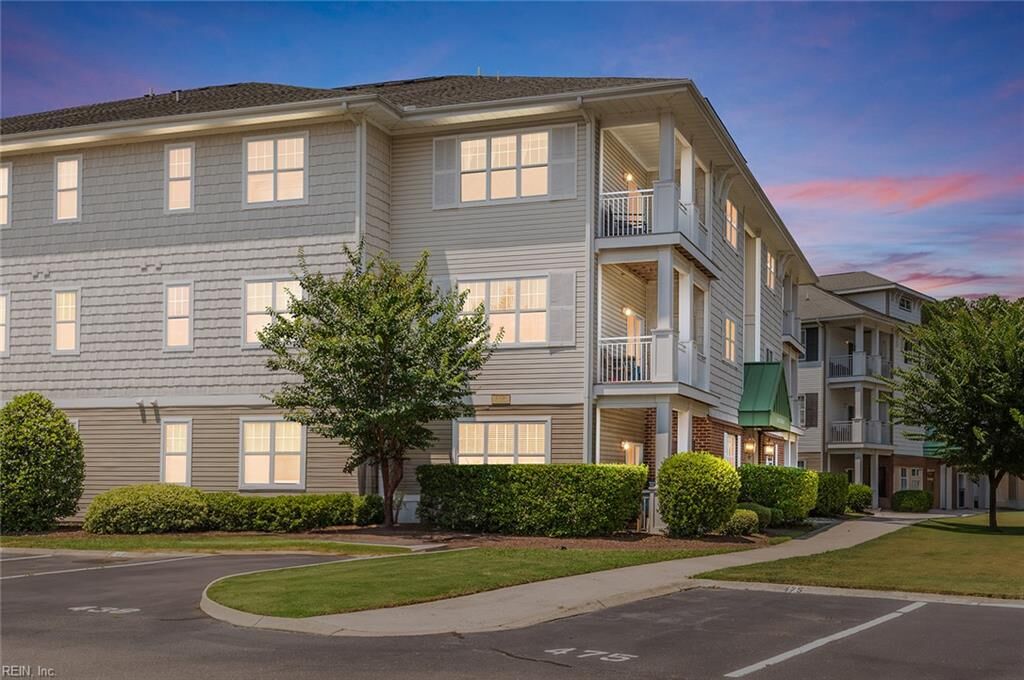 Property Photo:  4316 Colindale Rd 301  VA 23321 