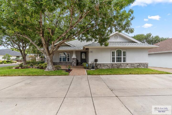 802 Hill Country Dr.  Edinburg TX 78539 photo